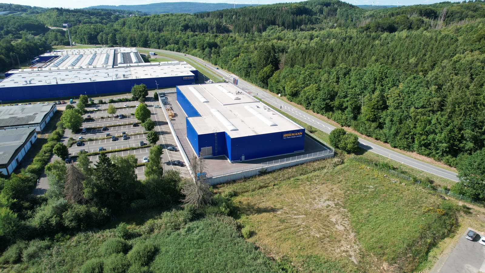 Luftbild Hörmann-Hallen von hinten